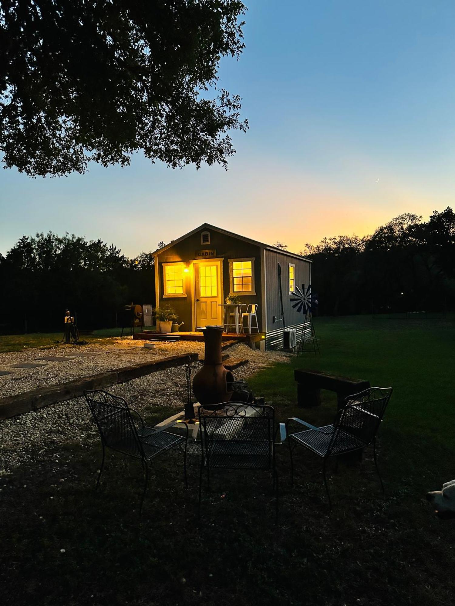 Tiny House - Our Little Piece Of Paradise Lakehills 외부 사진