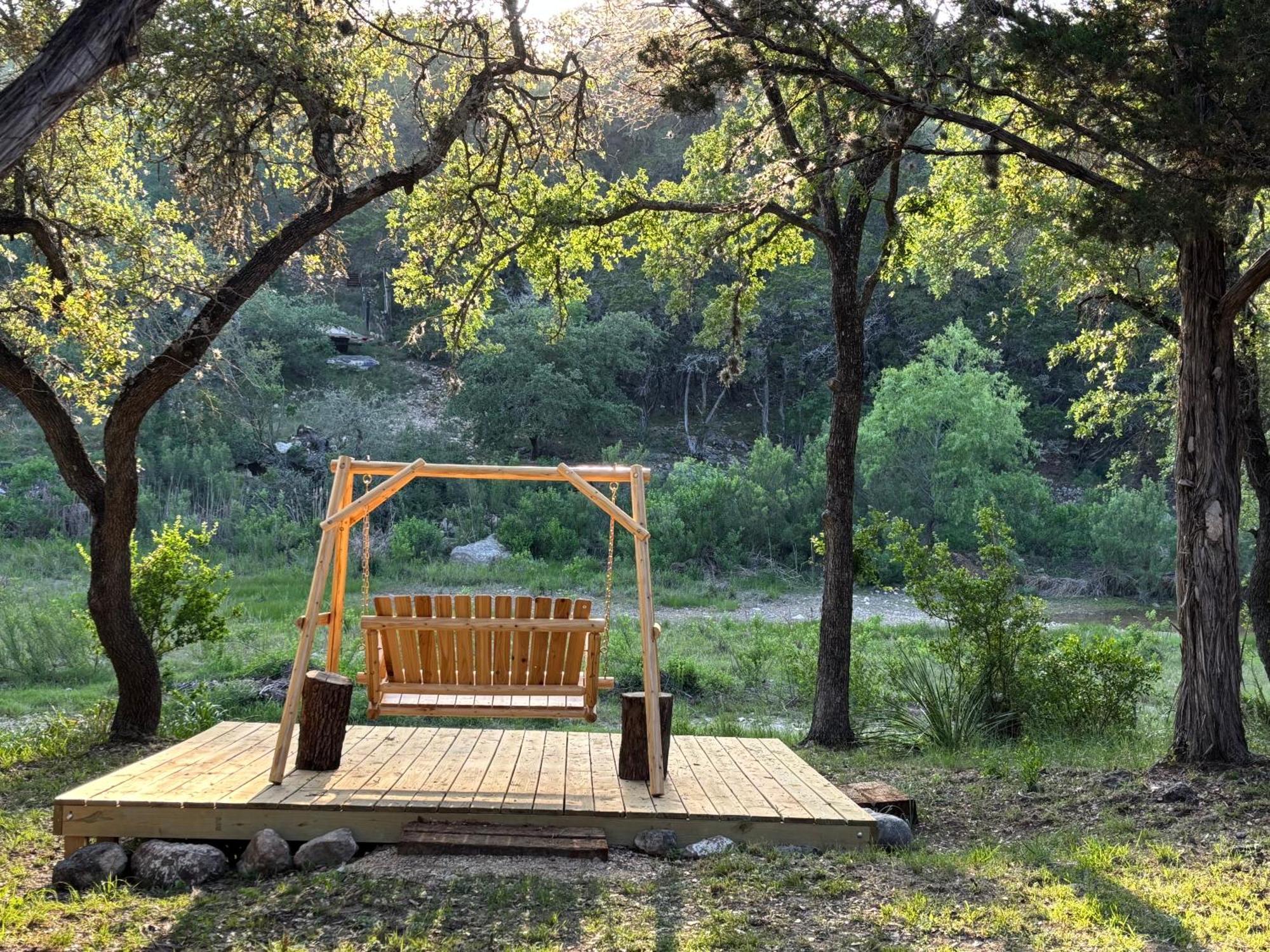Tiny House - Our Little Piece Of Paradise Lakehills 외부 사진